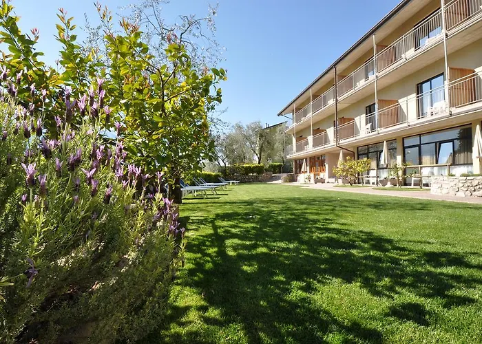 Rosemarie Hotel Limone sul Garda