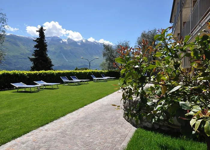 Rosemarie 3* Limone sul Garda