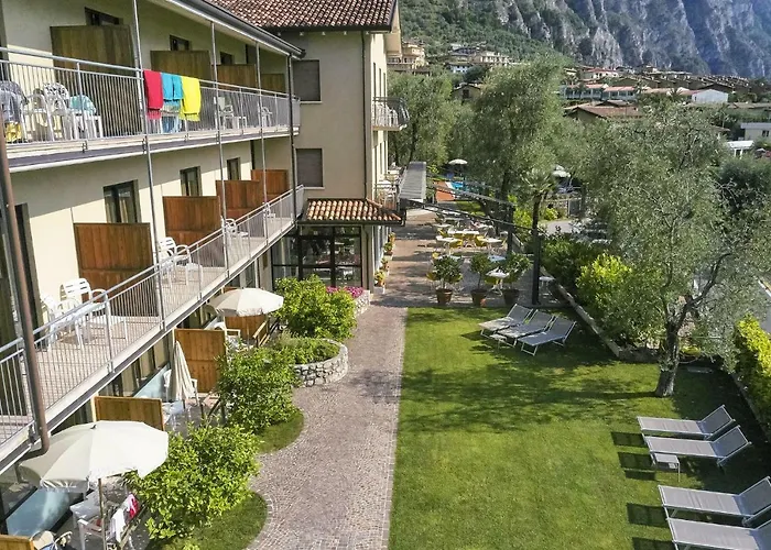 Rosemarie 3* Limone sul Garda